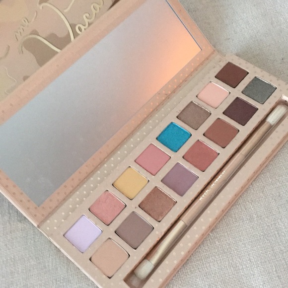 Kylie Cosmetics Eyeshadow - Picture 2 of 2